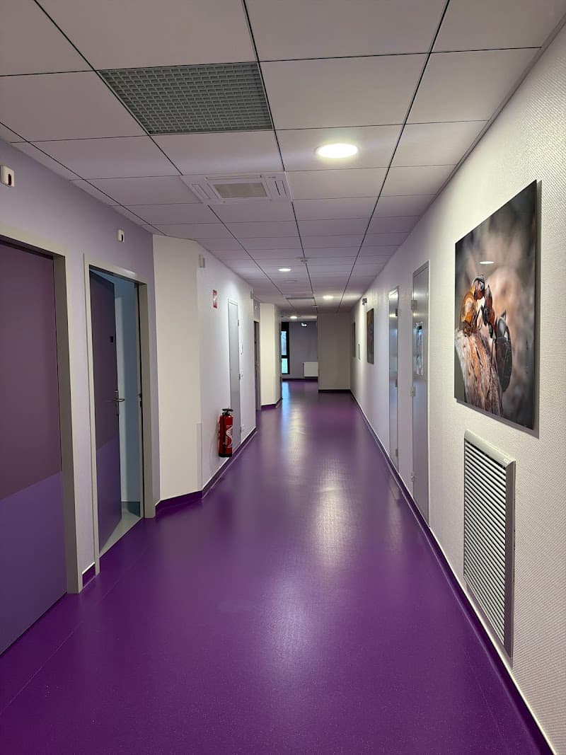 Photo de La Clinique Du Sommeil - Dr Scherer Manon - Médecin somnologue - Polysomnographie - traitement des troubles du sommeil